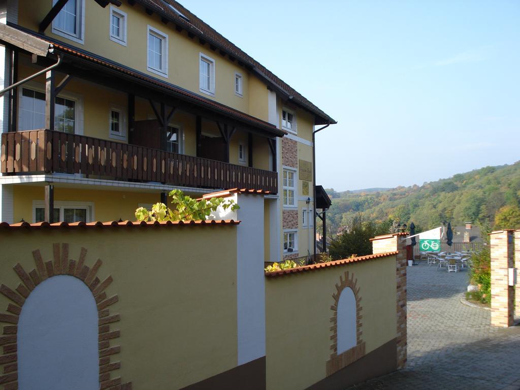 Hotel Pension Rudi - Weingut Kellner Pulkau Exterior foto
