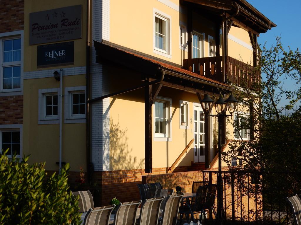 Hotel Pension Rudi - Weingut Kellner Pulkau Exterior foto